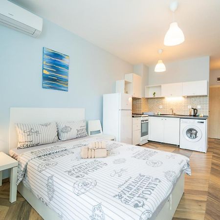 Cozy Little Apartment In Studentski Grad Sófia Exterior foto